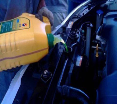 汽車防凍液消泡劑應(yīng)用場(chǎng)景